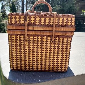 Picnic BASKET. Woven Basket